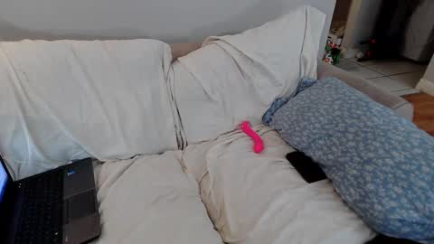 EmoDream1998 online show from February 7, 3:52 pm