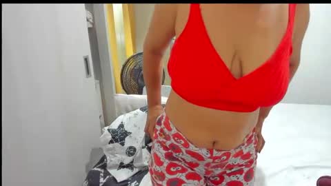 emperatriztapia online show from November 14, 1:38 am