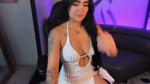 Emy Silver online show from December 15, 11:10 pm