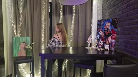 Alice online show from April 29, 9:42 pm