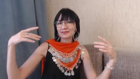 ericablack8 online show from September 24, 11:42 am