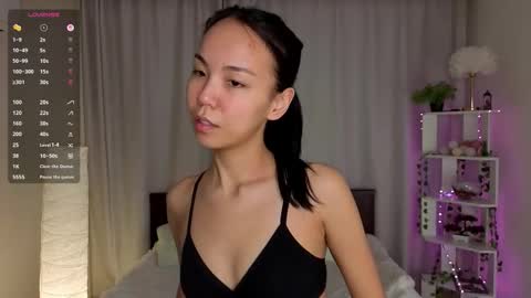 Emily online show from February 6, 6:44 pm