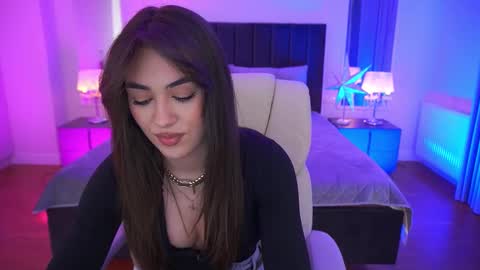 Erica online show from February 25, 2:26 pm