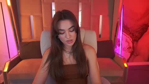 Erica online show from December 1, 2:09 pm