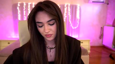 Erica online show from March 9, 2:20 pm