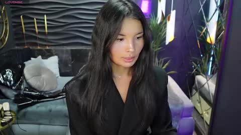 Erika online show from March 9, 5:33 am