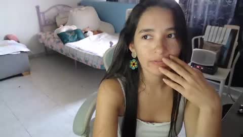 erina_1 online show from August 9, 5:16 pm