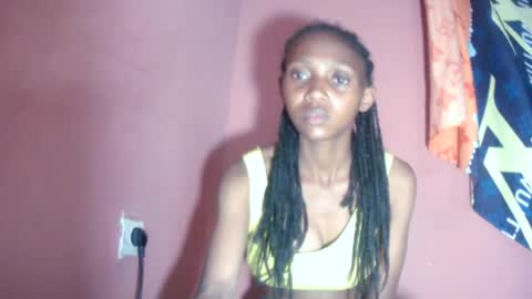 erinah05 online show from August 9, 6:33 pm