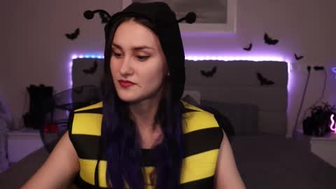 Snapshot of erotic_synth_goddess chatting on October 25, 5:09 pm erotic_synth_goddess online show from October 25, 5:09 pm