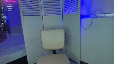 Eryx online show from November 21, 2:41 pm