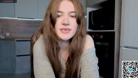 EshleGreen online show from April 20, 12:19 pm