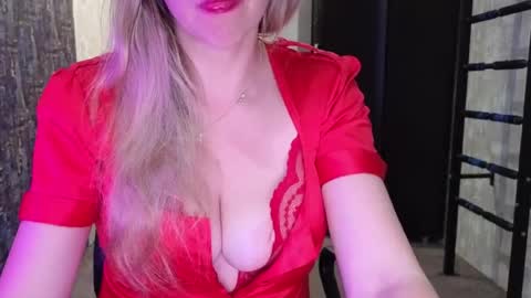 esma347866 online show from July 26, 10:39 pm
