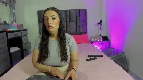 Perla online show from January 15, 7:03 am