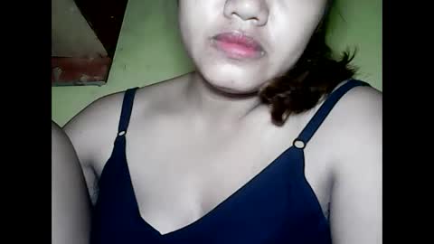 especialgirl_28 online show from December 13, 5:43 pm