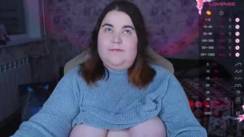 estelle_hicks online show from November 18, 6:53 pm