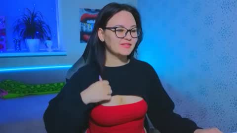 EsterPlayful online show from November 13, 10:25 am