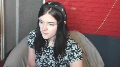 Ester  online show from April 11, 3:48 pm