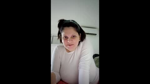 estherbipin70827 online show from March 26, 2:41 pm