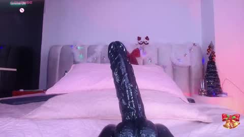 Estrella online show from December 4, 1:35 pm