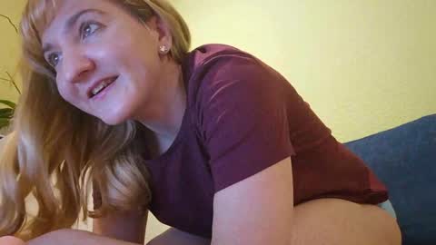 Snapshot of estrellawalters chatting on January 10, 6:38 pm estrellawalters online show from January 10, 6:38 pm