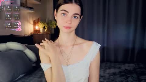 Snapshot of eternity_is_endless chatting on October 20, 8:28 am Mary online show from October 20, 8:28 am