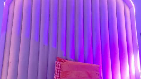 EVA DAEMON  online show from June 4, 2:43 pm