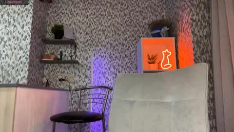 Snapshot of eva_elfis chatting on February 20, 7:41 pm Eva  online show from February 20, 7:41 pm