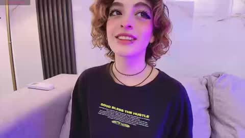 E V A online show from September 12, 9:00 pm