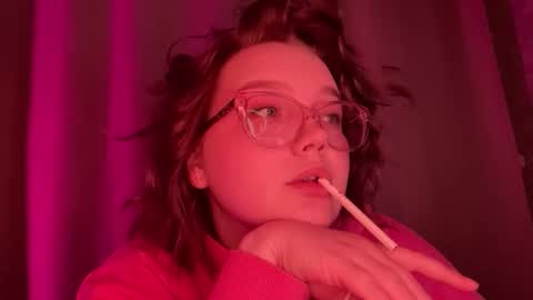 eva_kittenn online show from November 28, 3:04 pm