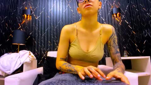 Eva cute online show from January 18, 2:35 pm