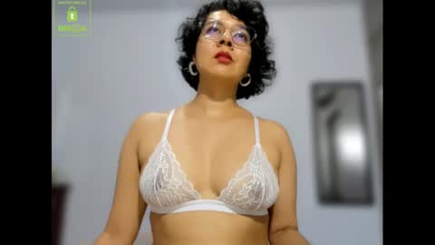 Eva online show from December 19, 7:40 pm