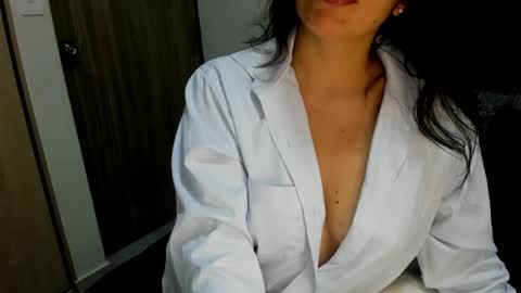 Eva Rose online show from October 1, 9:42 pm