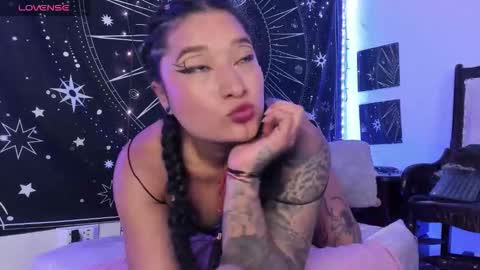 Eva  online show from October 11, 9:25 am