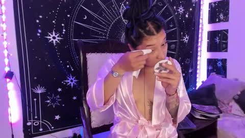 Eva  online show from September 17, 6:55 am