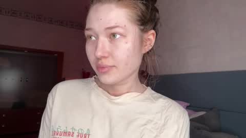 eva varnerr online show from March 25, 10:45 pm