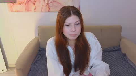 Hi Im Eva new here online show from January 13, 10:36 am