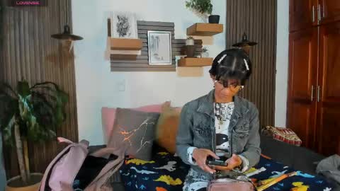 Eva online show from April 23, 2:08 pm