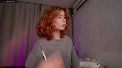 Snapshot of evaa_moonn_ chatting on September 28, 9:31 pm Eva online show from September 28, 9:31 pm