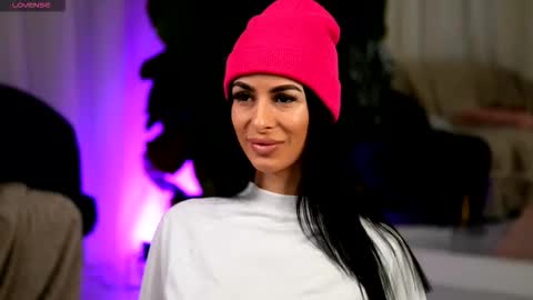 Eva  online show from January 18, 4:53 am