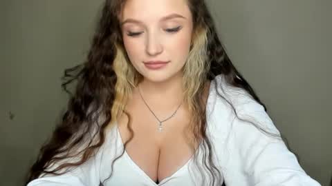 Eva online show from November 1, 1:26 pm