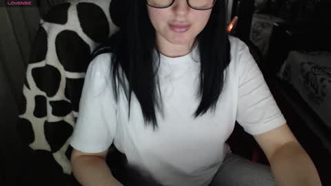 EVADREAM online show from February 23, 10:53 pm