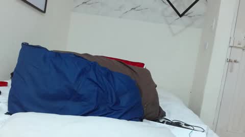 Eva Mills online show from November 10, 8:48 pm