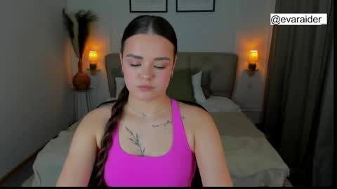 Eva online show from March 31, 2:39 pm