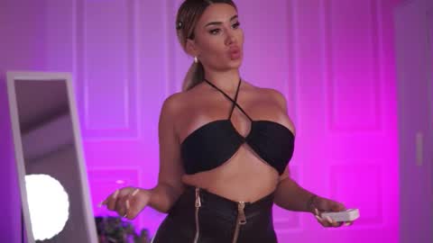 Eva online show from November 12, 10:19 pm