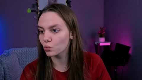 Snapshot of eve_grays chatting on October 20, 12:02 am eve_grays online show from October 20, 12:02 am