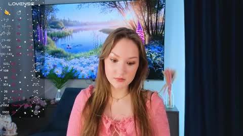 evegreenlee online show from June 8, 7:09 am