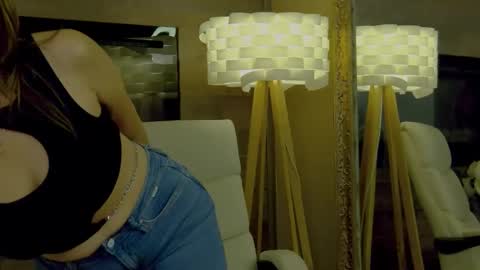 EveHamilton online show from September 9, 8:30 pm