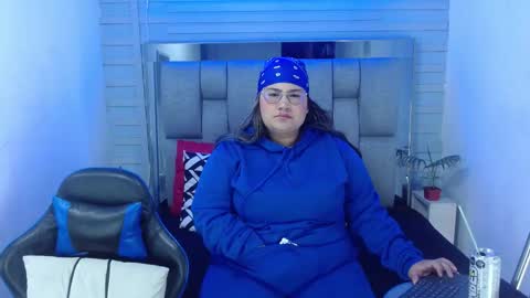 evelin zaens online show from November 23, 5:54 am