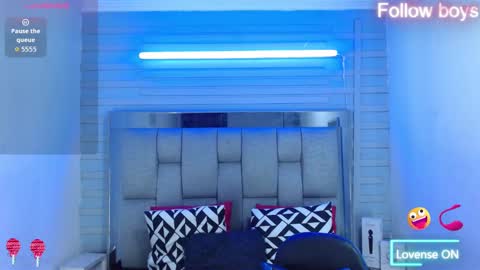 evelin zaens online show from October 5, 7:02 am