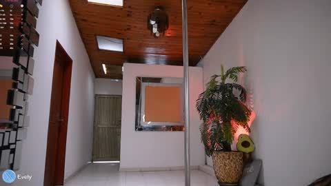 evelyn evelyn online show from April 17, 5:15 pm